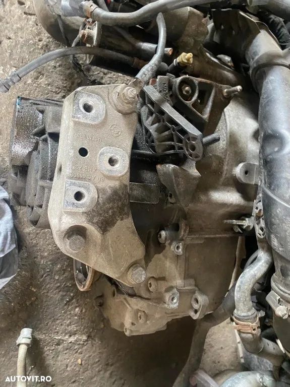 Cutie viteze manuala 6+1t START STOP tip NFU vw passat b7 - 1