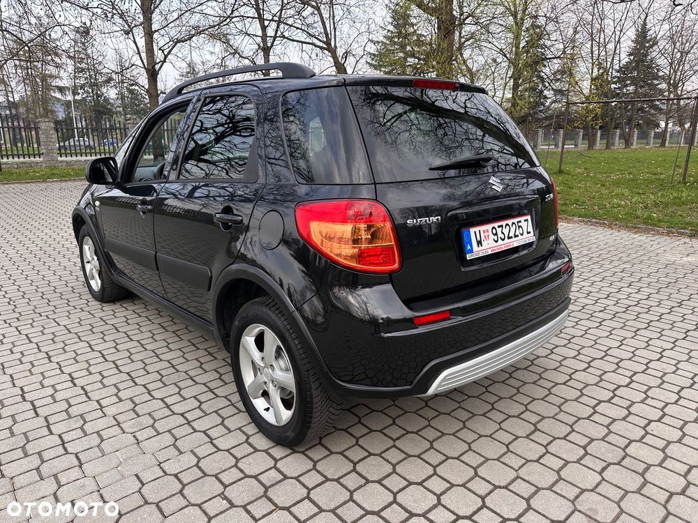 Suzuki SX4 1.9 DDiS DPF 4x4 Comfort - 4