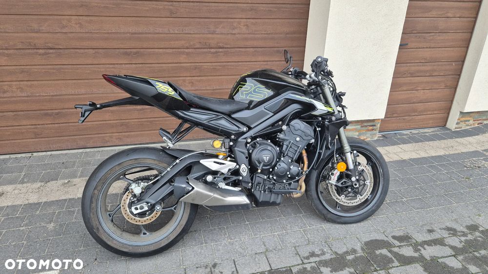 Triumph Street Triple - 3