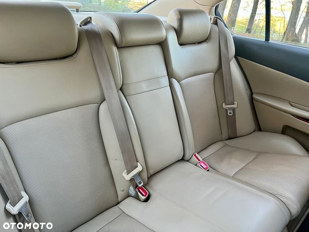 Lexus GS 450h Prestige + - 12
