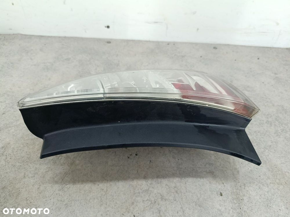 LAMPA TYLNA PRAWA TOYOTA PRIUS II 47-14R HATCHBACK - 5
