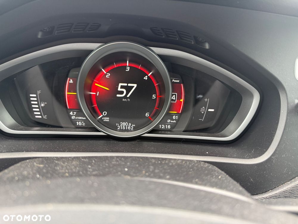 Volvo V40 D2 RDesign - 13