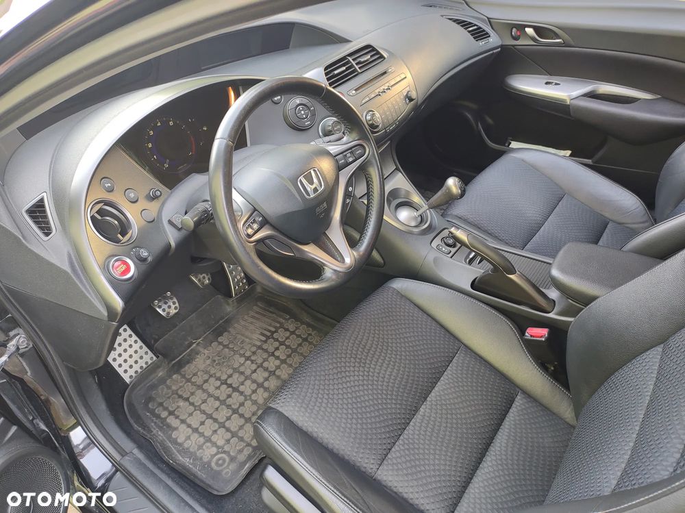 Honda Civic 1.8 GT Special Edition - 9
