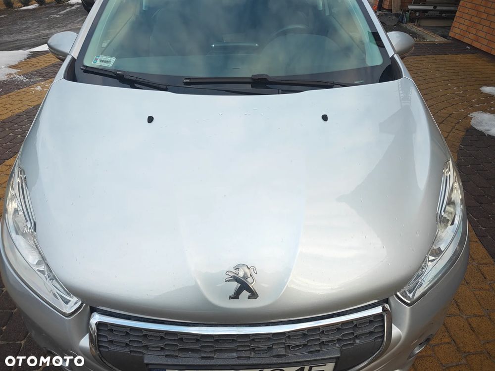 Peugeot 208 e-HDi 92 Stop&Start Allure - 9