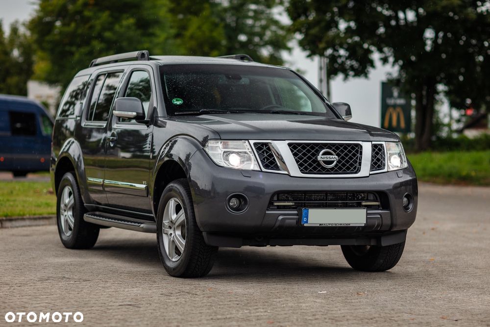Nissan Pathfinder - 10