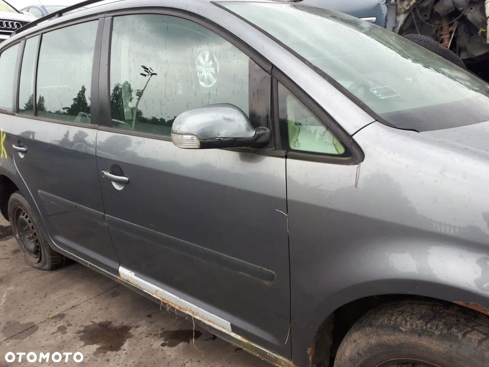 VW TOURAN I 03-06 BŁOTNIK PRZÓD PRZEDNI PRAWY - 3