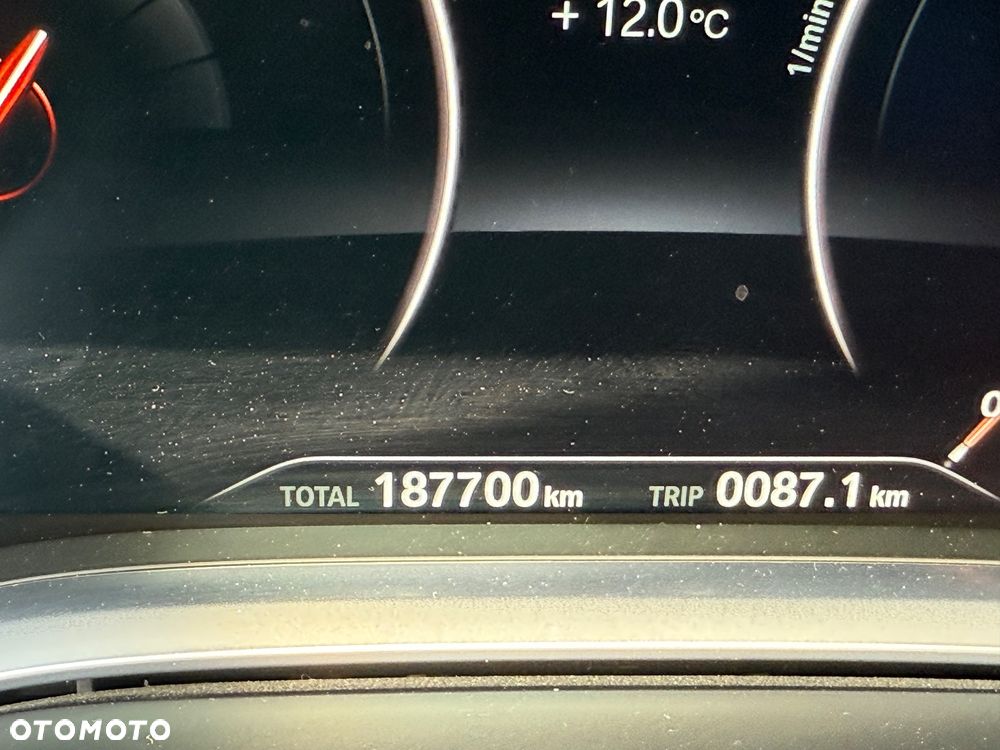 BMW Seria 7 740Ld xDrive - 17