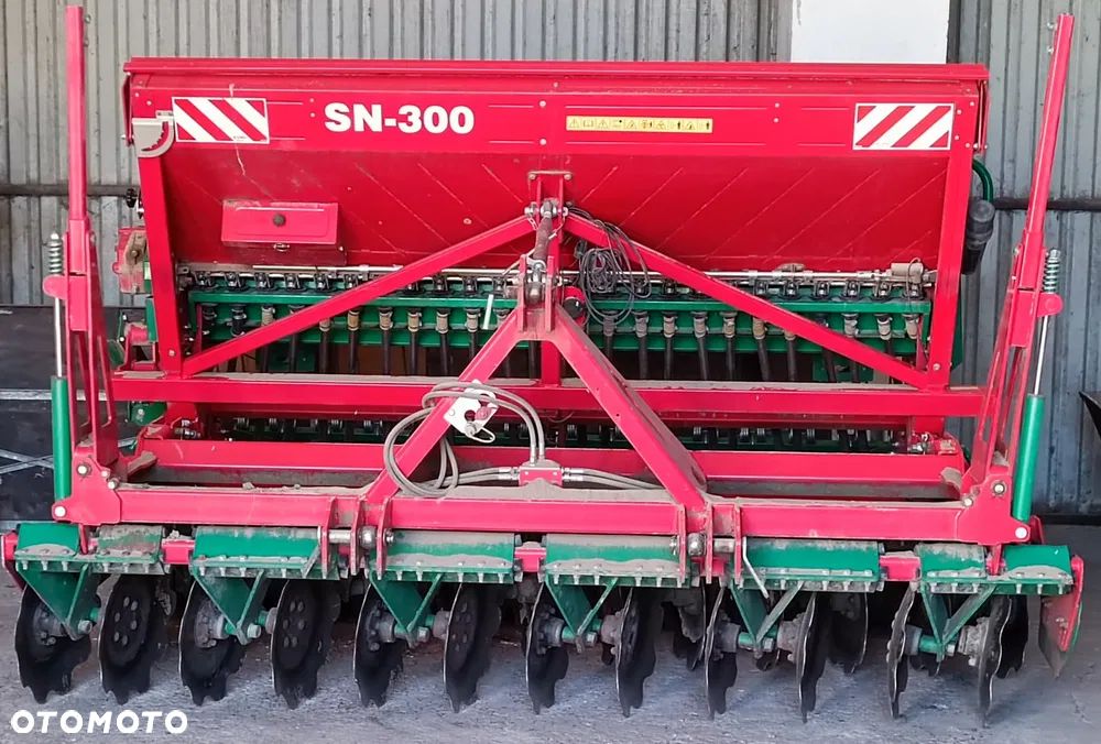 Agro-Masz SN300 - 1