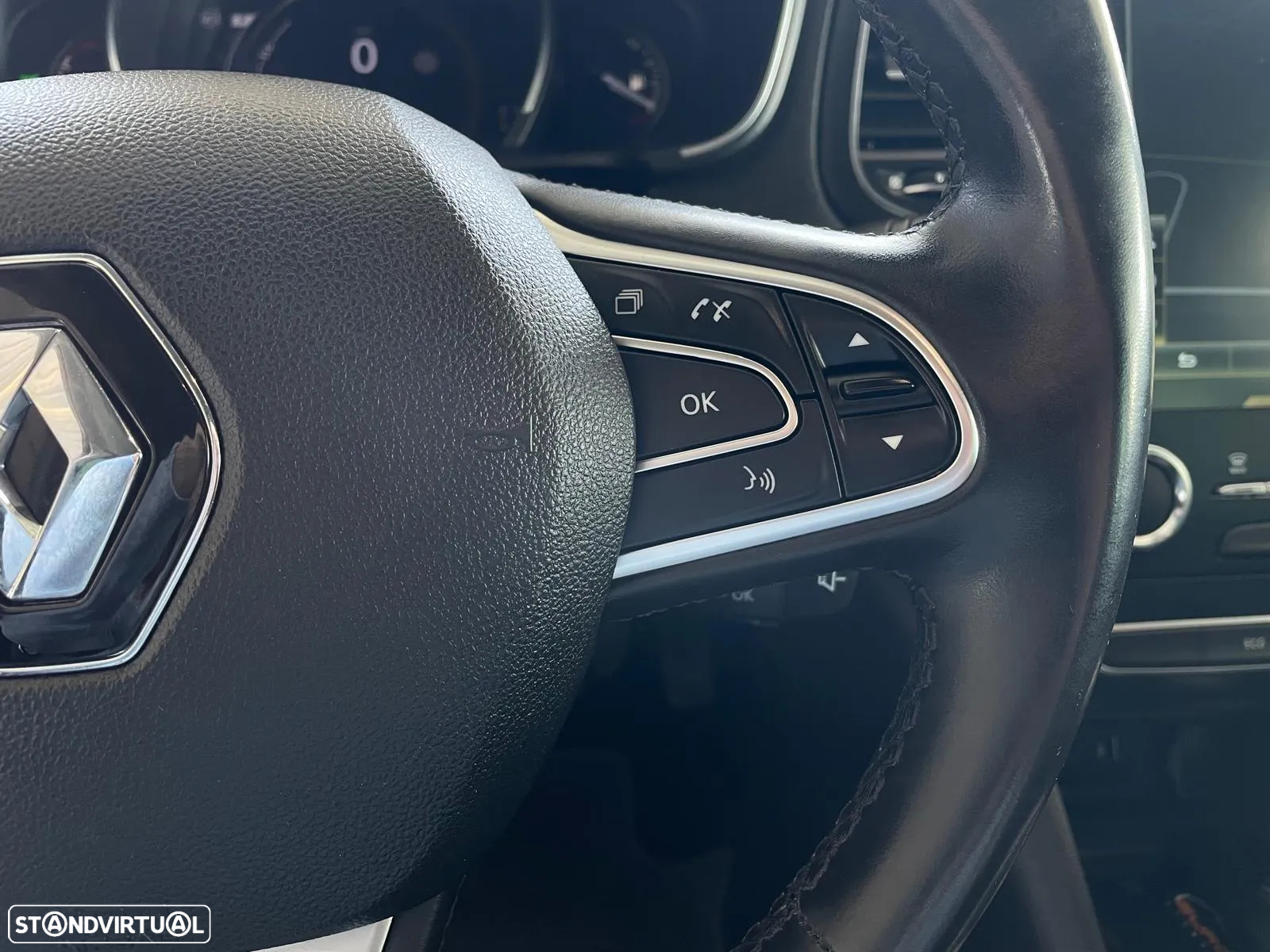 Renault Mégane 1.5 Blue dCi Intens EDC - 25
