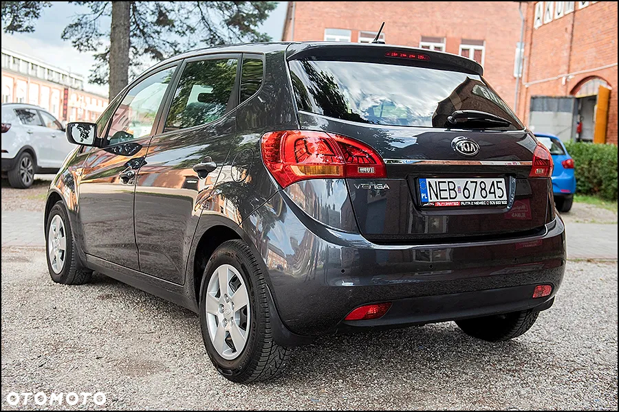 Kia Venga - 7
