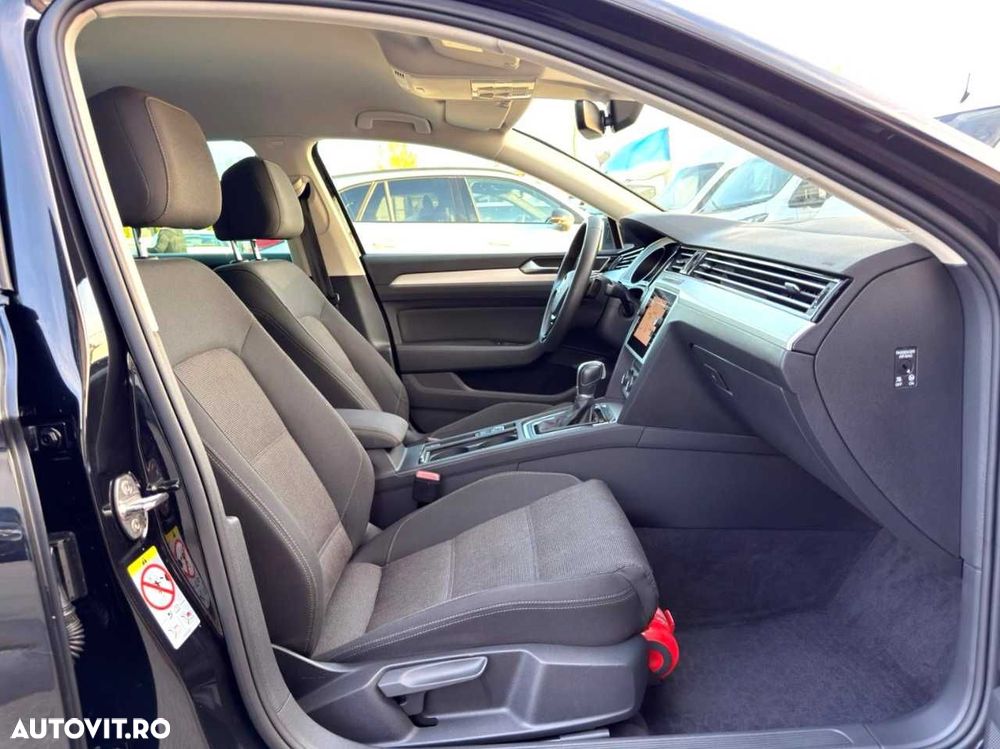 Volkswagen Passat - 19