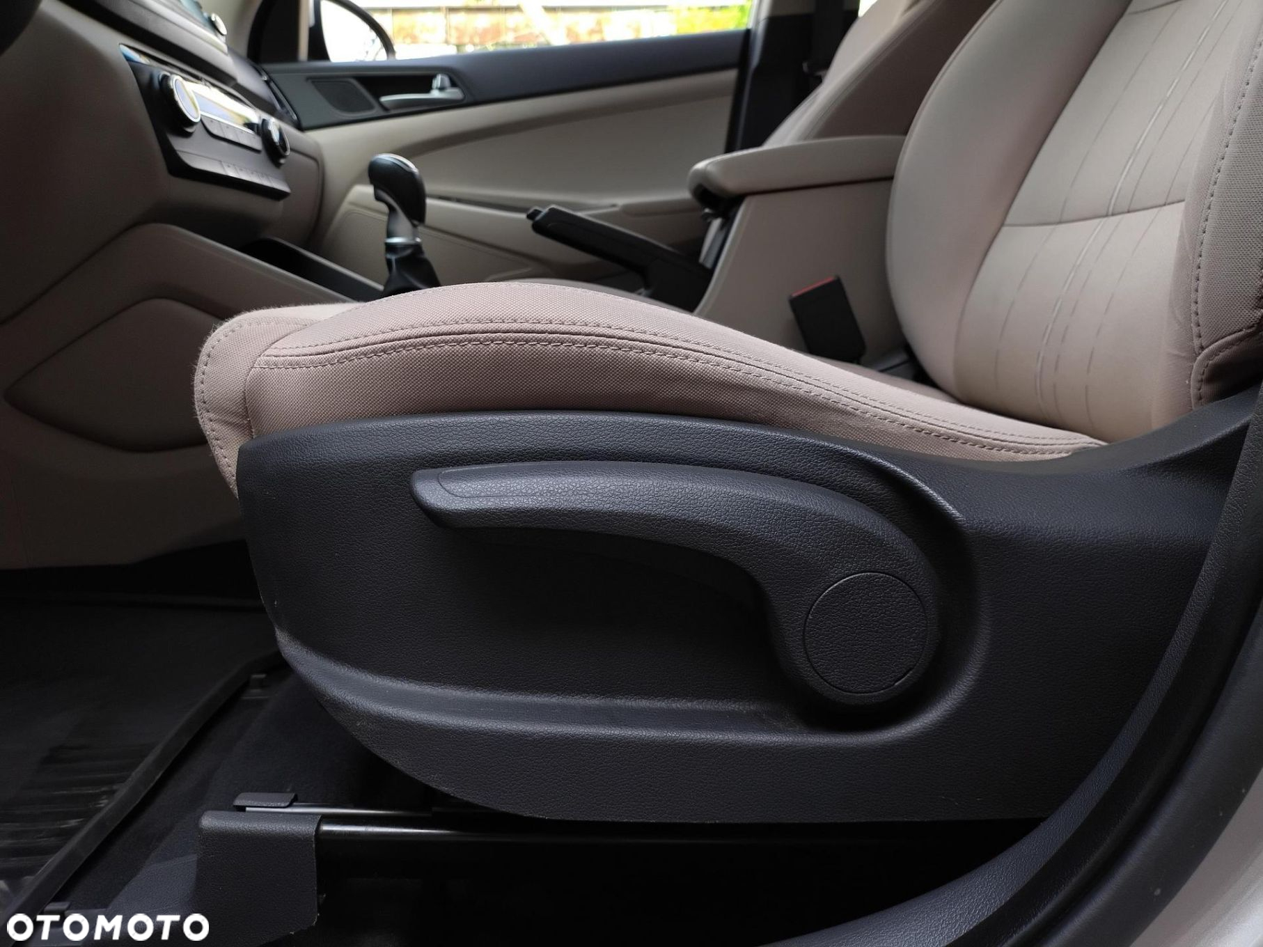 Hyundai Tucson 1.6 GDI BlueDrive Classic 2WD - 24
