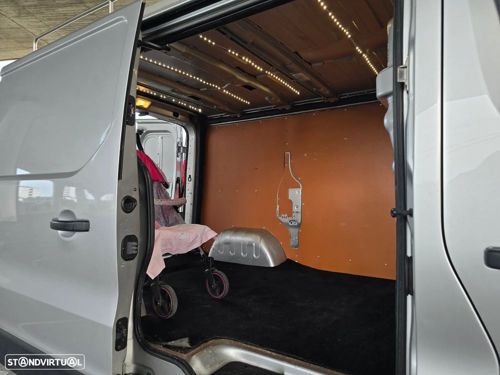 Renault Trafic - 20