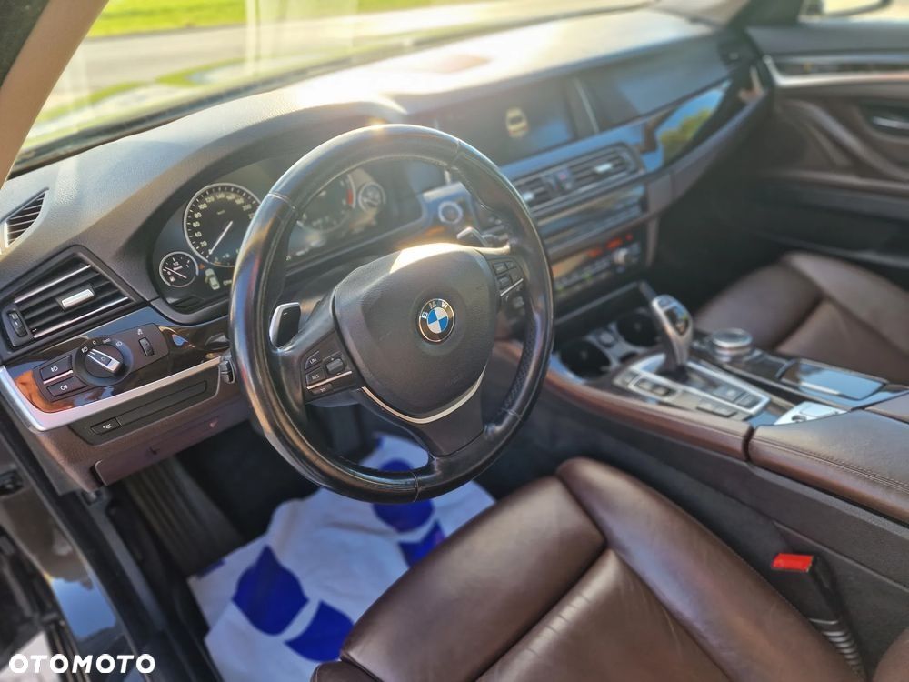 BMW Seria 5 530d xDrive Sport-Aut Luxury Line - 18