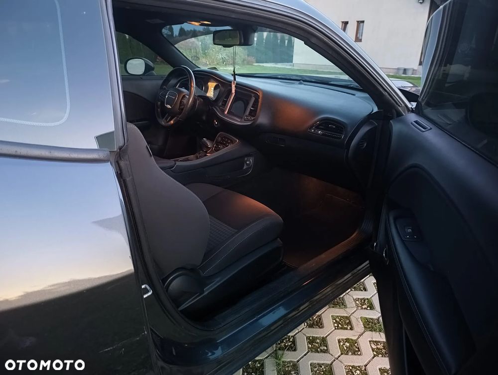 Dodge Challenger 3.6 SXT - 13