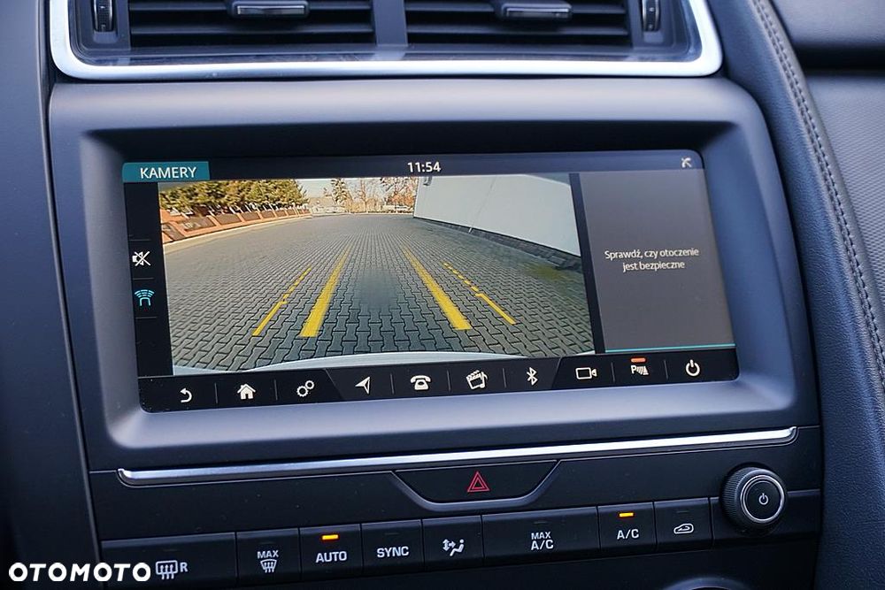 Jaguar E-Pace 2.0 i4D AWD - 28
