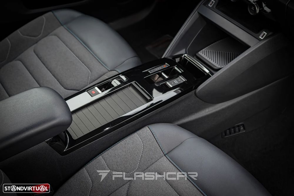 Citroën e-C4 50 kWh E-Series Collection - 11