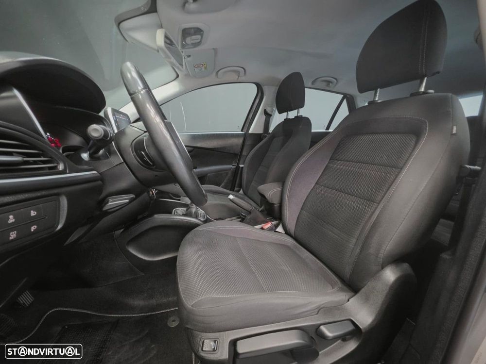 Fiat Tipo Station Wagon 1.3 M-Jet Lounge - 17
