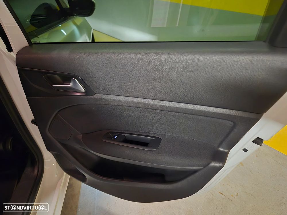 Peugeot 308 SW 1.6 BlueHDi Active J17 - 43