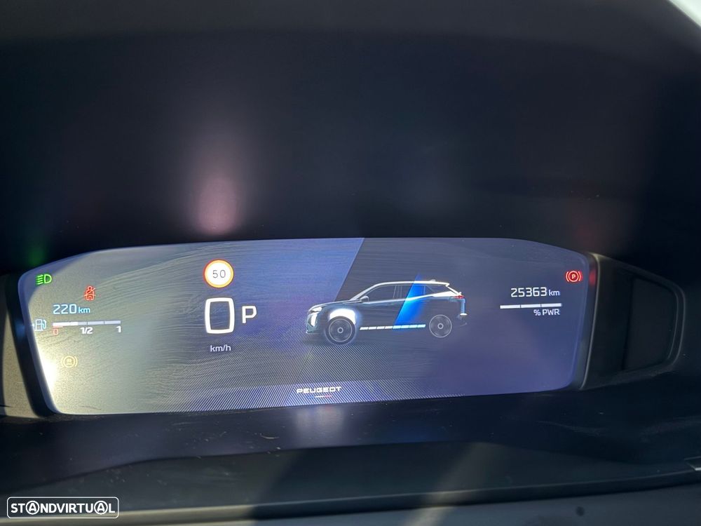 Peugeot 2008 1.2 Hybrid Allure e-DCS6 - 17