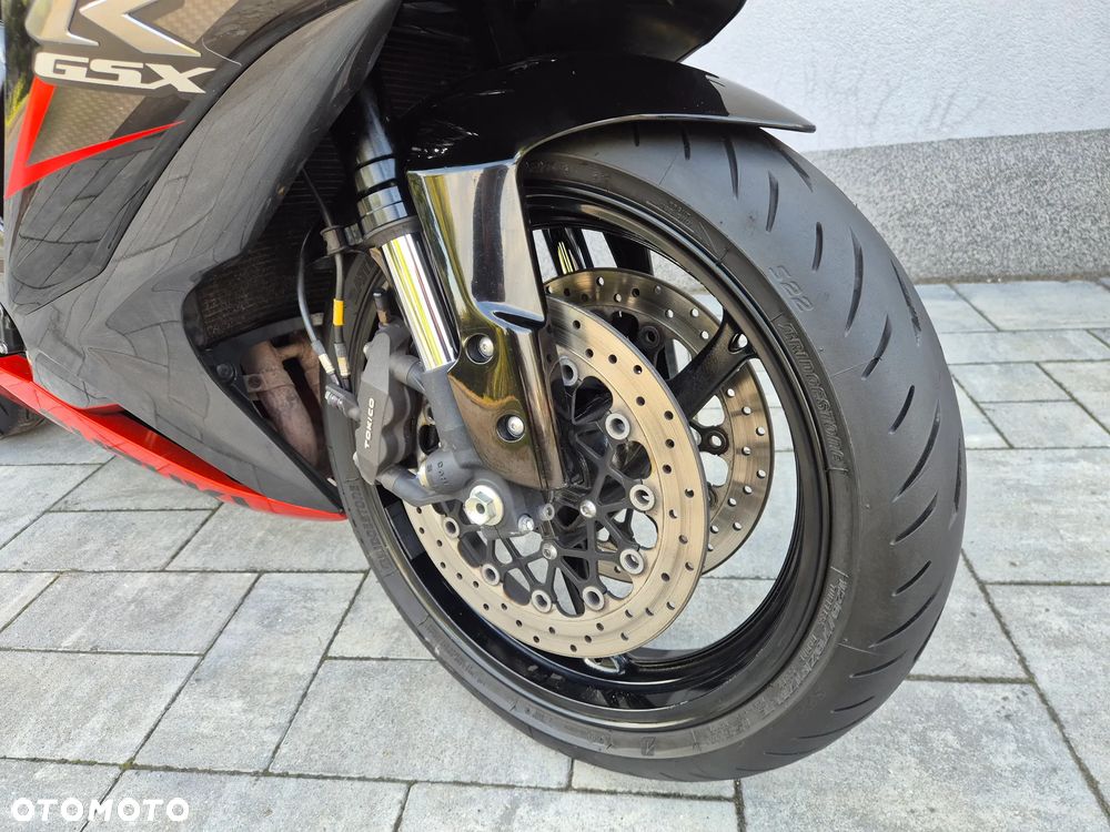 Suzuki GSX-R - 7
