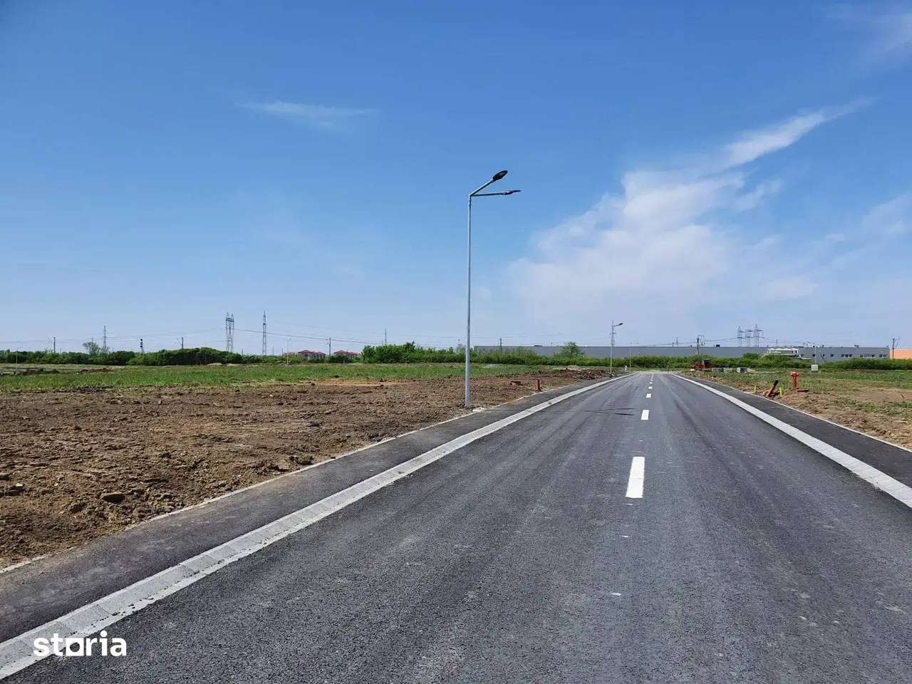 Terenuri de vânzare în Via Carmina cu utilitatile la cheie - Imagine principală: 3/4
