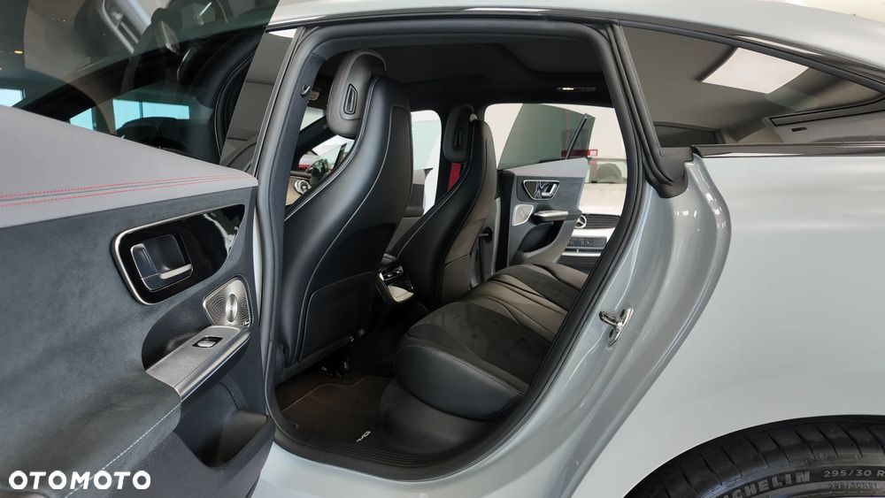 Mercedes-Benz EQE AMG 43 4Matic AMG Premium - 22