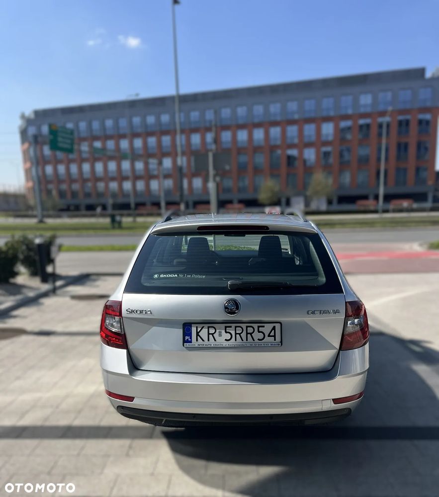 Skoda Octavia 1.6 TDI Ambition - 6