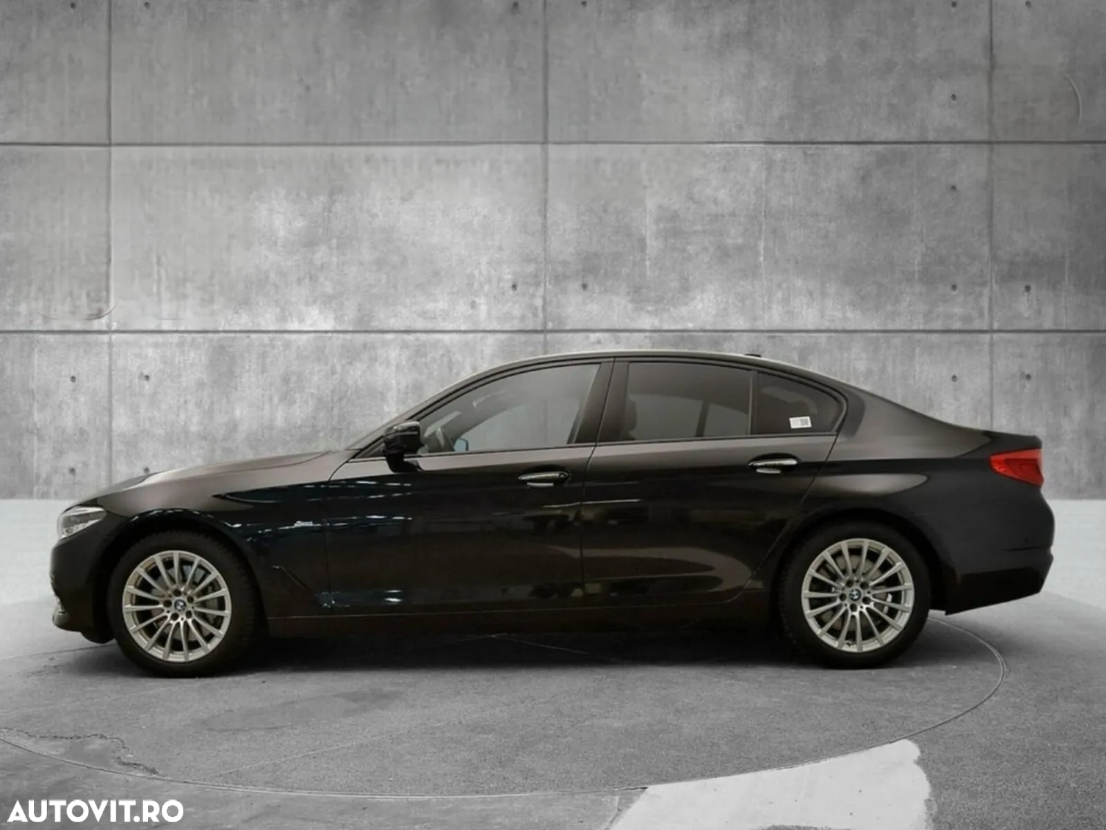 BMW Seria 5 530d xDrive Aut. Sport Line - 7