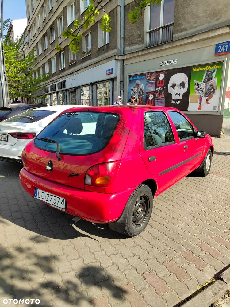 Ford Fiesta - 4