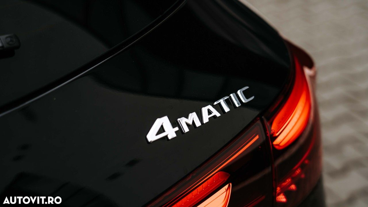 Mercedes-Benz GLA - 10