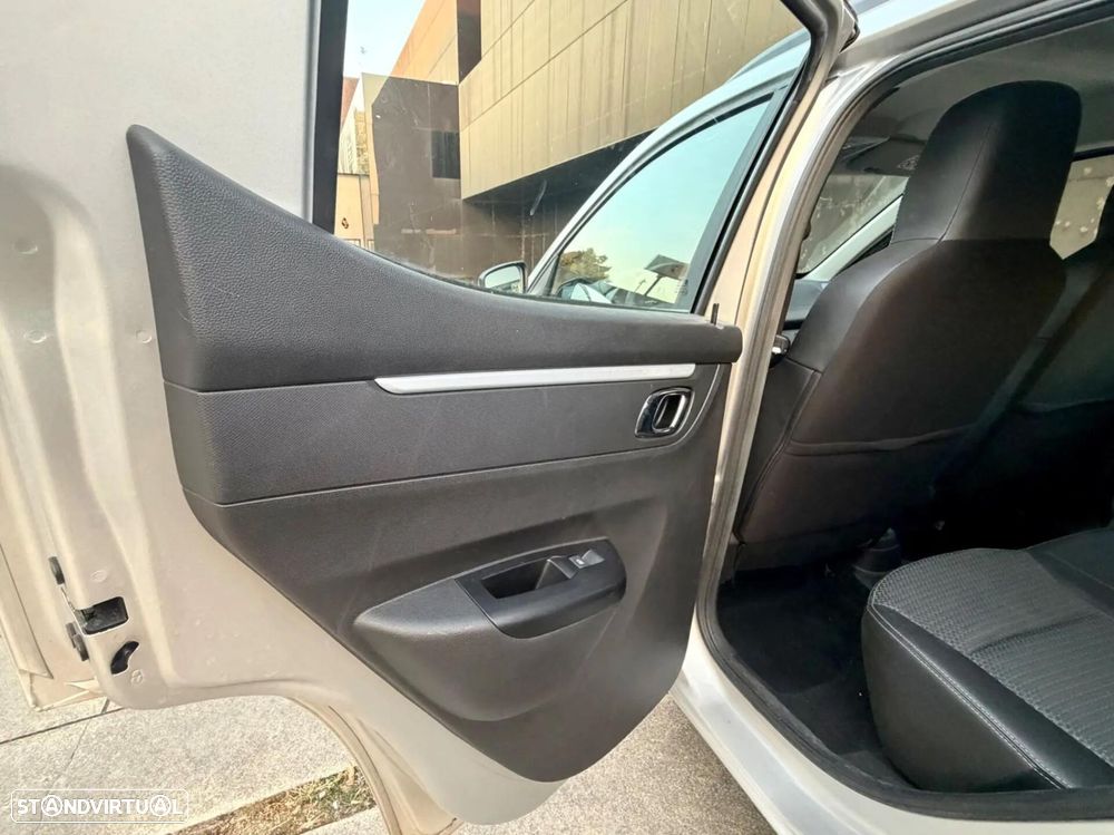 Dacia Spring Comfort Plus - 15