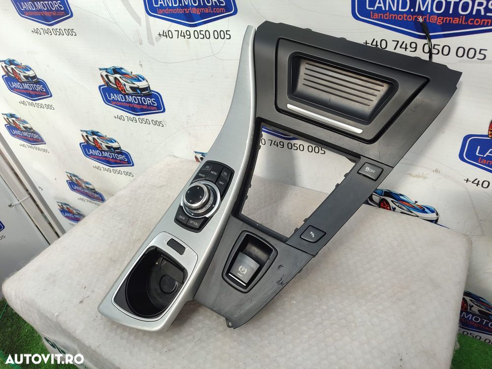 PANOU COMANDĂ I-DRIVE / CONSOLĂ CENTRALĂ CU CONTROLLER MULTIMEDIA + SCRUMIERĂ BMW SERIA 5 (F10 / F11) 2010–2017 / COD OEM 65829206444-01 (5E2) - 3