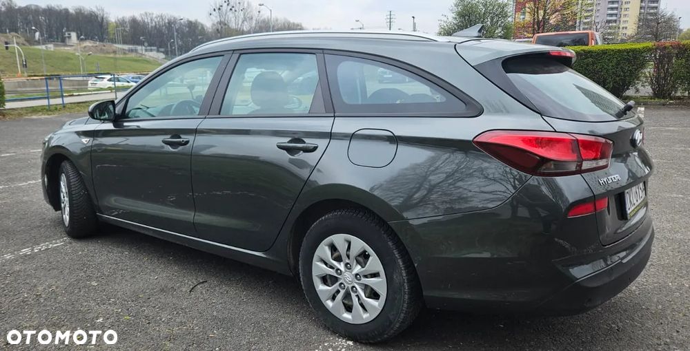 Hyundai i30 1.5 DPI Classic + - 4