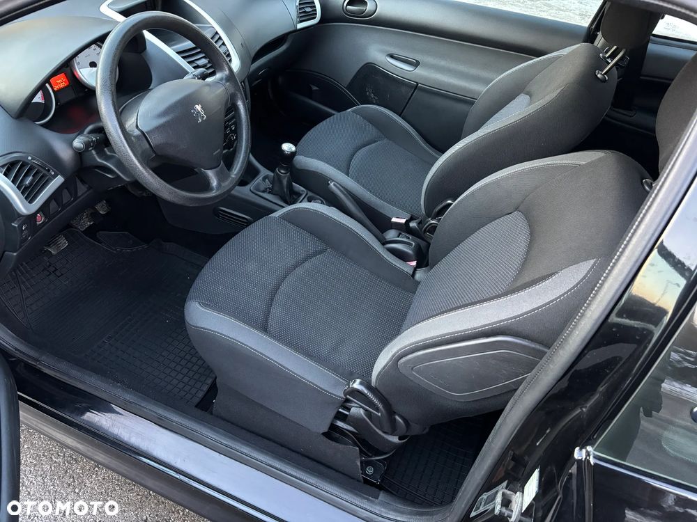 Peugeot 206 plus 60 - 16