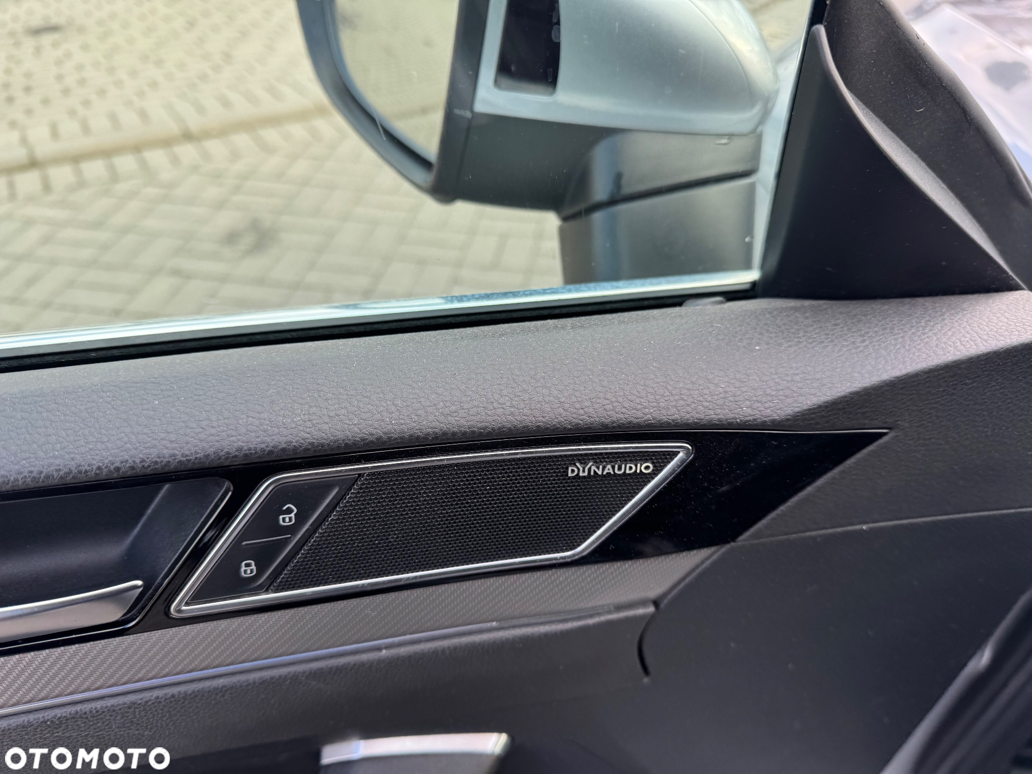 Volkswagen Arteon 2.0 TDI SCR R-Line DSG - 18