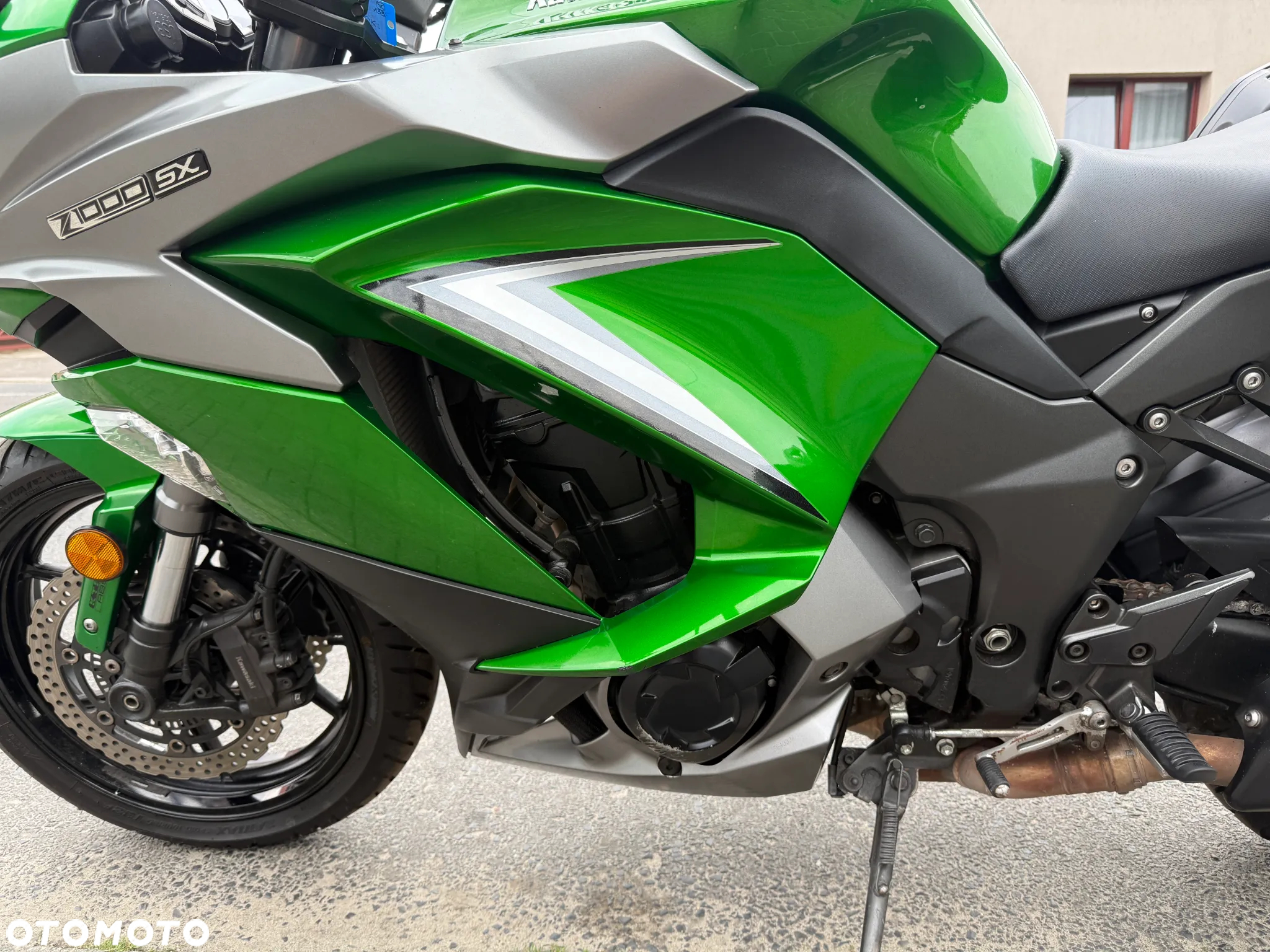 Kawasaki Ninja 1000 SX - 14