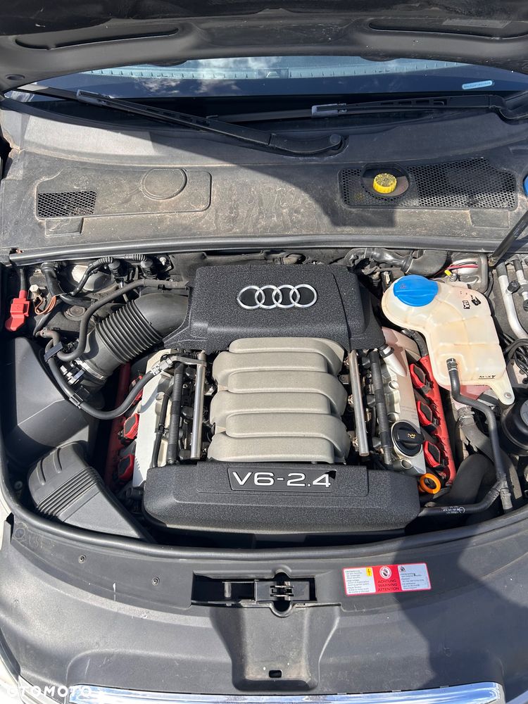 Audi A6 Avant 2.4 Quattro - 16