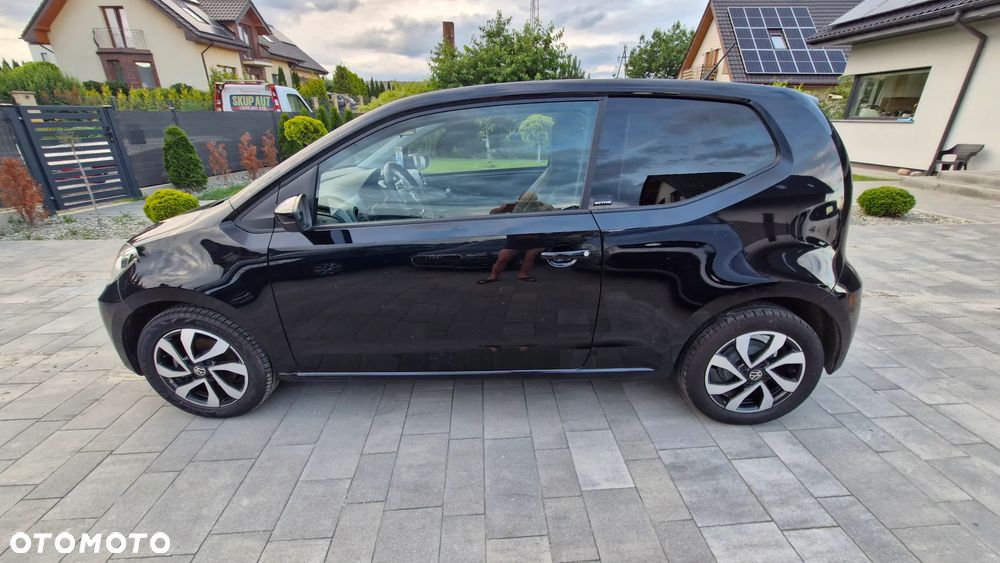 Volkswagen up! Active - 5