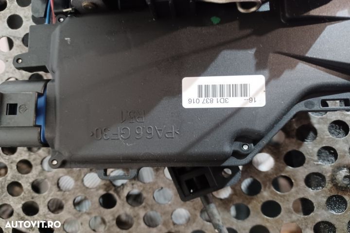 Broasca usa fata dreapta 3D1837016 Volkswagen VW Golf 5 [2003 - 2009] - 2