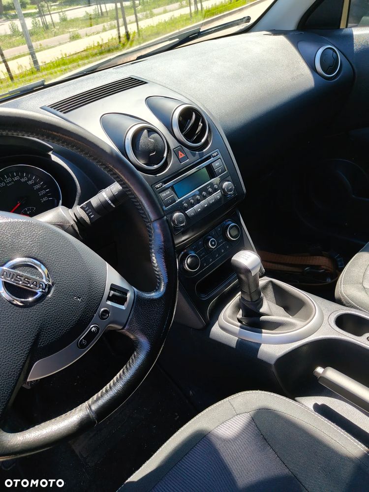 Nissan Qashqai 1.6 acenta - 19