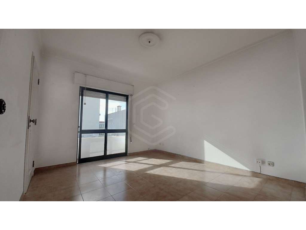 Apartamento T3 que prima pela sua localização, Loulé, Algarve - Grande imagem: 5/14