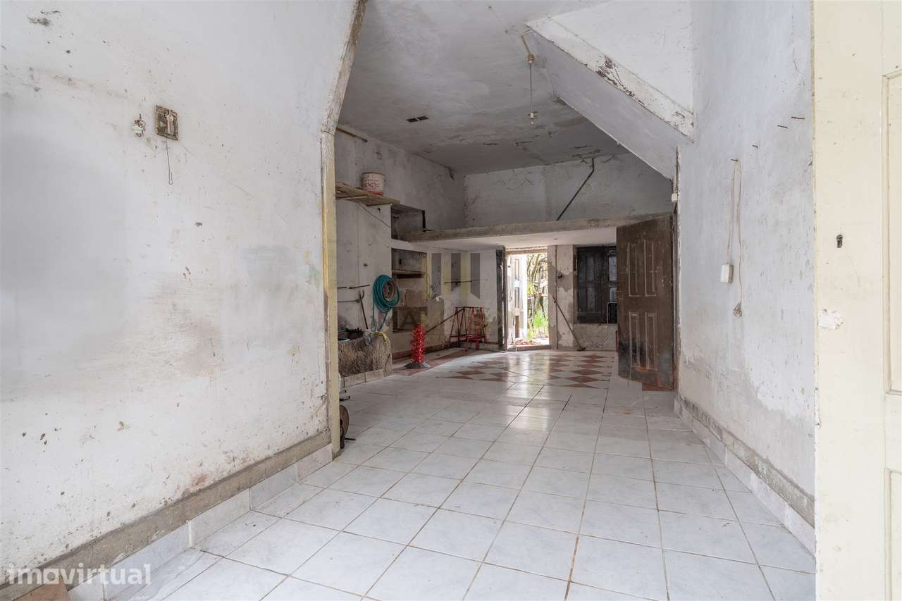 Prédio Centro Lamego | Zona Histórica | Garagem Fechada - Grande imagem: 2/25