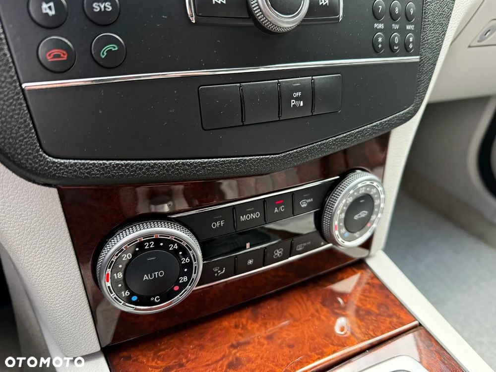 Mercedes-Benz Klasa C - 29