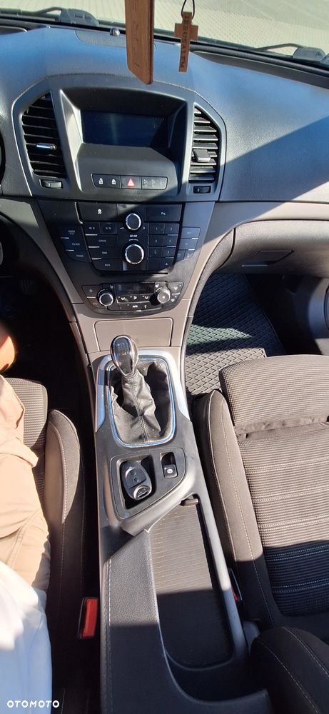 Opel Insignia 2.0 CDTI - 11