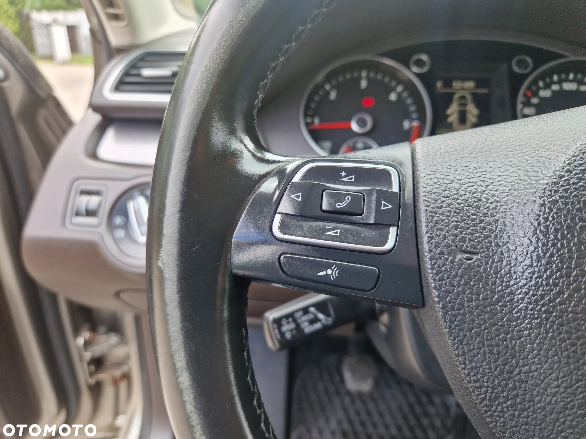 Volkswagen Passat 2.0 TDI Edition 40 - 23