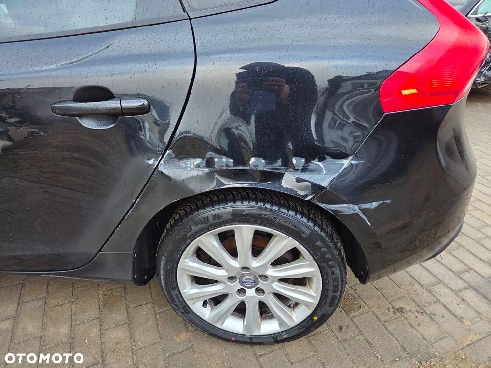 Volvo V40 D2 - 25