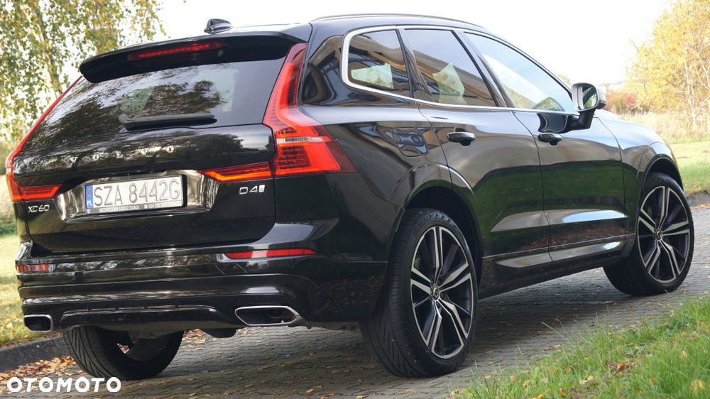 Volvo XC 60 D4 R-Design - 11