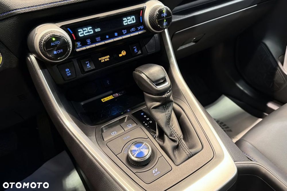 Toyota RAV4 Hybrid Style 4x4 - 22