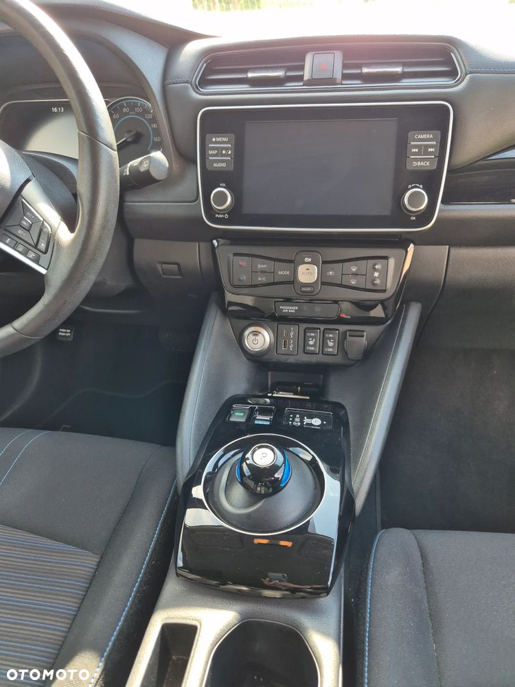 Nissan Leaf 40kWh N-Connecta - 13